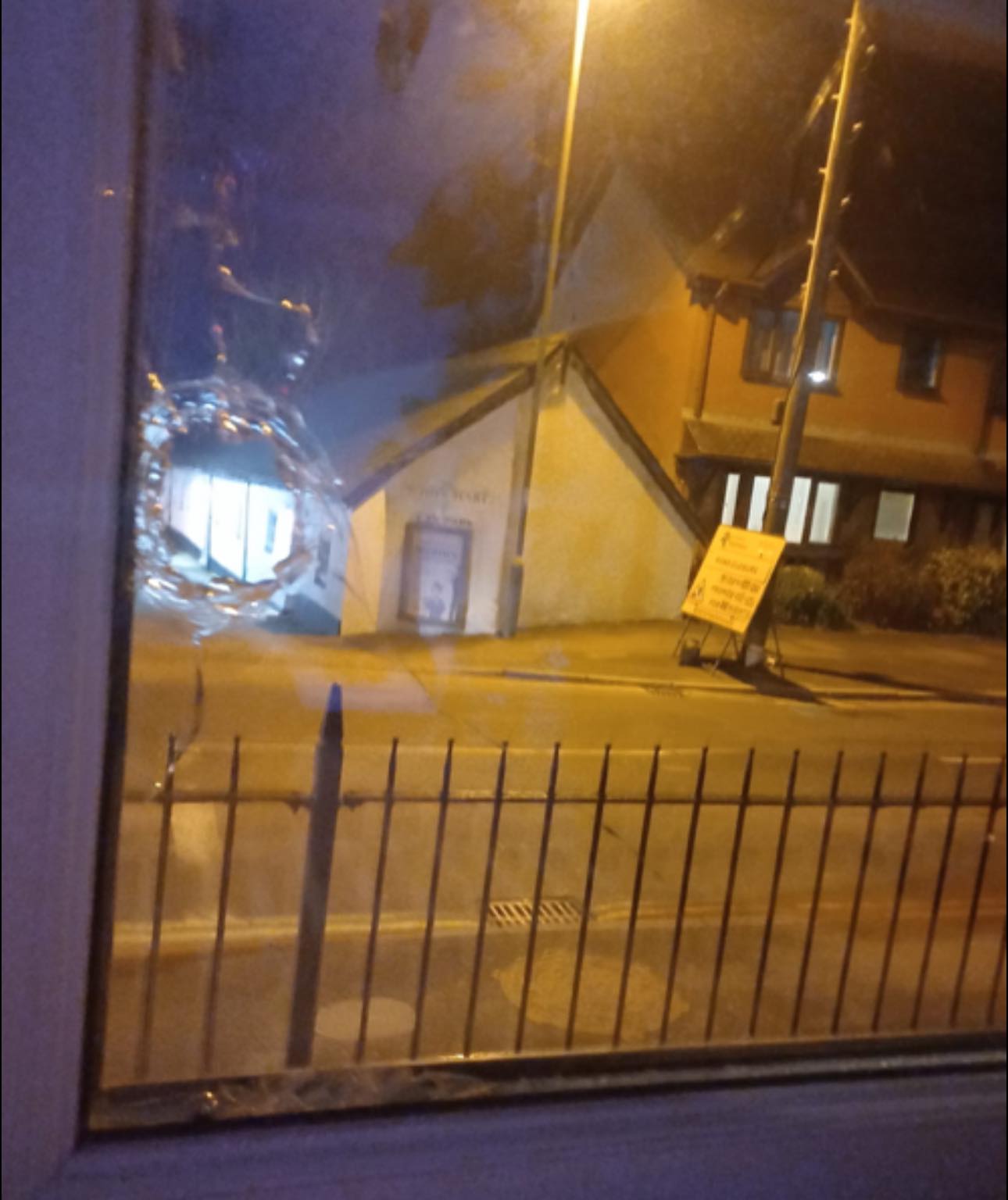 Vandalism in Overton: Police Investigate Window Damage Incident